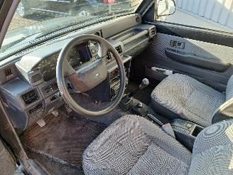 Daihatsu Feroza Feroza Soft Top (F300) Terreinwagen 1.6 DX,EL,SE 16V (HD-E) [70kW]  (1=
0-1988/12-1997) picture 9