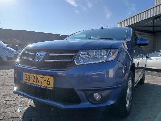 krockskadad bil auto Dacia Sandero Sandero II Hatchback 0.9 TCE 12V (H4B-400(H4B-A4)) [66kW]  (10-2012/..=
=2E) 2013/2