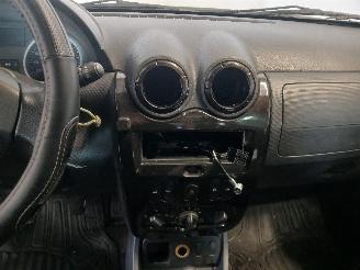 Dacia Duster Duster (HS) SUV 1.6 16V (K4M-690(K4M-F6)) [77kW]  (04-2010/01-2018) picture 16