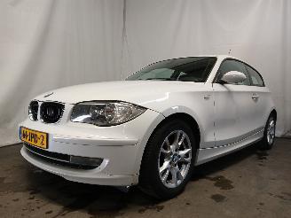 BMW 1-serie 1 serie (E81) Hatchback 3-drs 118i 16V (N43-B20A) [105kW]  (09-2006/12=
-2011) picture 3