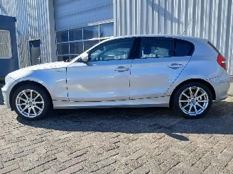 BMW 1-serie 1 serie (E87/87N) Hatchback 5-drs 116i 1.6 16V (N45-B16A) [85kW]  (06-=
2004/06-2011) picture 4