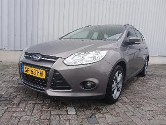 Vaurioauto  passenger cars Ford Focus Focus 3 Wagon Combi 1.0 Ti-VCT EcoBoost 12V 125 (M1DA(Euro 5)) [92kW] =
 (02-2012/05-2018) 2014/5