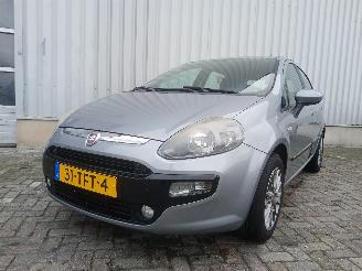 Schadeauto Fiat Punto Grande Punto (199) Hatchback 1.3 JTD Multijet 16V VGT (199.B.4000(Euro=
 5)) [62kW]  (04-2010/...) 2012/1