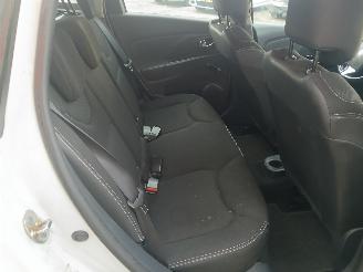 Renault Clio Clio IV Estate/Grandtour (7R) Combi 5-drs 0.9 Energy TCE 90 12V (H4B-4=
00(H4B-A4)) [66kW]  (01-2013/08-2021) picture 9