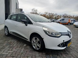 Renault Clio Clio IV Estate/Grandtour (7R) Combi 5-drs 0.9 Energy TCE 90 12V (H4B-4=
00(H4B-A4)) [66kW]  (01-2013/08-2021) picture 6