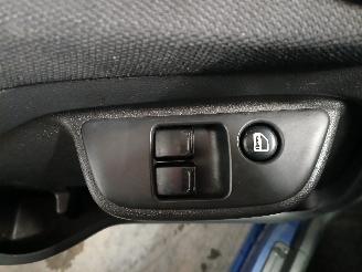 Suzuki Ignis Ignis (MH) Hatchback 5-drs 1.3 16V (M13A VVT) [69kW]  (09-2003/12-2007=
) picture 13