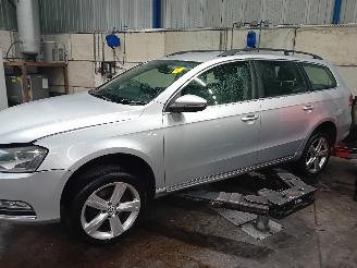 Uttjänta bilar auto Volkswagen Passat Passat Variant (365) Combi 1.6 TDI 16V Bluemotion (CAYC(Euro 5)) [77kW=
]  (08-2010/12-2014) 2011/4