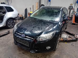 Purkuautot passenger cars Ford Focus Focus 3 Wagon Combi 1.0 Ti-VCT EcoBoost 12V 125 (M1DA(Euro 5)) [92kW] =
 (02-2012/05-2018) 2014/12