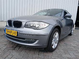 Avarii autoturisme BMW 1-serie 1 serie (E81) Hatchback 3-drs 116i 1.6 16V (N43-B16A) [90kW]  (03-2007=
/12-2011) 2009/1