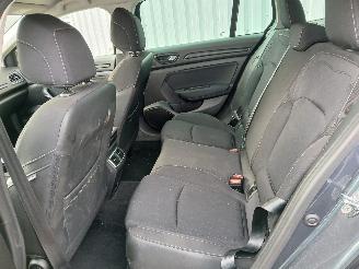 Renault Mégane Megane IV Estate (RFBK) Combi 5-drs 1.3 TCE 140 16V (H5H-450(H5H-A4)) =
[103kW]  (01-2018/...) picture 9