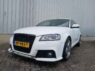 Unfallwagen Audi A3 A3 (8P1) Hatchback 3-drs 2.0 TDI 16V (CFFB) [103kW]  (05-2003/08-2012)= 2011/2