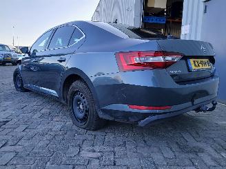 Skoda Superb Superb (3V3) Liftback 1.8 TSI 16V (CJSA) [132kW]  (03-2015/06-2024) picture 4
