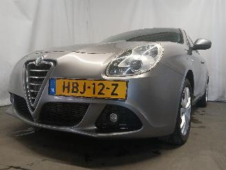  Alfa Romeo Giulietta Giulietta (940) Hatchback 1.6 JTDm 16V (940.A.3000) [77kW]  (04-2010/0=
2-2016) 2013/3