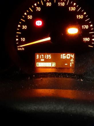 Renault Kangoo Kangoo Express (FW) Van 1.5 dCi 75 (K9K-628(K9K-E6)) [55kW]  (09-2010/=
=2E..) picture 2