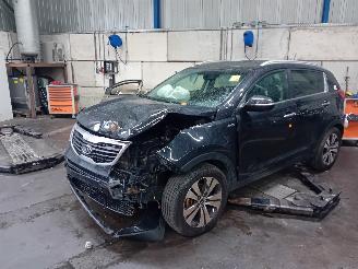 Salvage car Kia Sportage Sportage (SL) Terreinwagen 2.0 CRDi 16V VGT 4x4 (D4HA) [100kW]  (07-20=
10/02-2016) 2011/10