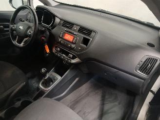 Kia Rio Rio III (UB) Hatchback 1.1 CRDi VGT 12V (D3FA) [55kW]  (09-2011/12-201=
7) picture 8