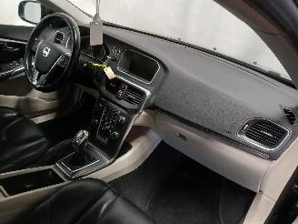 Volvo V-40 V40 (MV) Hatchback 5-drs 1.6 D2 (D4162T) [84kW]  (03-2012/12-2016) picture 8