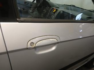 Hyundai Getz Getz Hatchback 1.3i 12V (G4EA) [60kW]  (09-2002/03-2004) picture 25