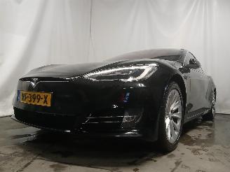 Schadeauto Tesla Model S Model S Liftback P100D AWD (L2S) [568kW]  (10-2016/...) 2017/11