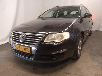krockskadad bil auto Volkswagen Passat Passat Variant (3C5) Combi 1.6 FSI 16V (BLF(Euro 4)) [85kW]  (08-2005/=
06-2008) 2007/1