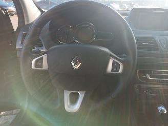 Renault Mégane Megane III Berline (BZ) Hatchback 5-drs 1.2 16V TCE 115 (H5F-400(H5F-A=
4)) [85kW]  (03-2012/02-2016) picture 10