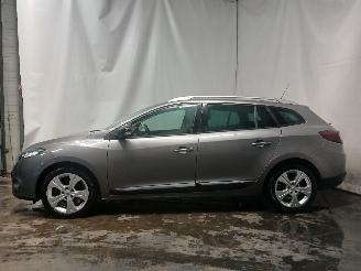 Renault Mégane Megane III Grandtour (KZ) Combi 5-drs 1.4 16V TCe 130 (H4J-700(H4J-A7)=
) [96kW]  (05-2009/02-2016) picture 4