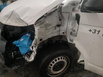 Volkswagen Transporter Transporter T6 Van 2.0 TDI DRF (CXGB) [75kW]  (04-2015/12-2019) picture 19