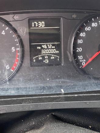 Volkswagen Transporter Transporter T6 Van 2.0 TDI DRF (CXGB) [75kW]  (04-2015/12-2019) picture 2