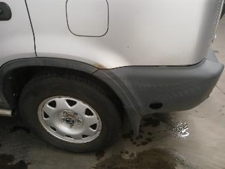 Honda Cr-v CR-V (RD1/3) SUV 2.0i 16V VTEC (B20Z1) [108kW]  (01-1999/07-2002) picture 18