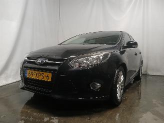 skadebil auto Ford Focus Focus 3 Hatchback 1.0 Ti-VCT EcoBoost 12V 100 (M2DA(Euro 5)) [74kW]  (=
02-2012/05-2018) 2012/6