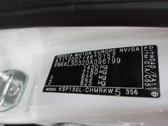 Toyota Yaris Yaris III (P13) Hatchback 1.0 12V VVT-i (1KR-FE) [51kW]  (12-2010/09-2=
020) picture 6