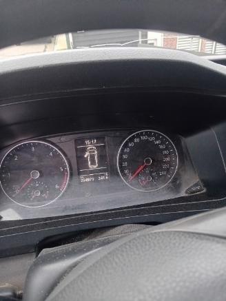 Volkswagen Transporter Transporter T6 Van 2.0 TDI DRF (CAAC(Euro 5)) [103kW]  (04-2015/12-201=
9) picture 2