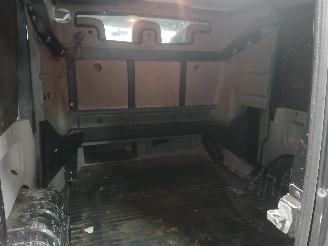 Renault Trafic Trafic New (FL) Van 1.9 dCi 82 16V (F9Qt-762) [60kW]  (03-2001/10-2006=
) picture 11