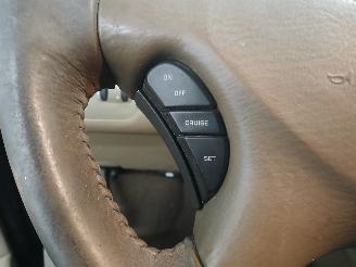 Chrysler Voyager Voyager/Grand Voyager (RG/RS) MPV 3.3 V6 (EGA) [128kW]  (02-2000/12-20=
08) picture 17