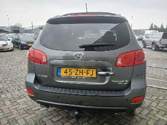 Hyundai Santa Fe Santa Fe II (CM) SUV 2.7 V6 24V 4x2 (G6EA) [139kW]  (03-2006/12-2009) picture 6