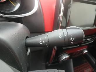 Renault Clio Clio IV (5R) Hatchback 5-drs 0.9 Energy TCE 90 12V (H4B-400(H4B-A4)) [=
66kW]  (11-2012/08-2021) picture 14