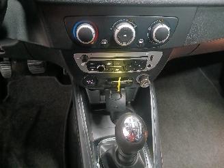 Renault Mégane Megane III Grandtour (KZ) Combi 5-drs 1.5 dCi 110 (K9K-636(K9K-A6)) [8=
1kW]  (02-2009/04-2016) picture 17