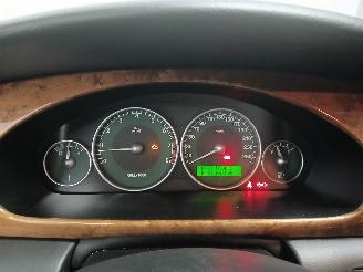 Jaguar X-type X-type Sedan 2.1 V6 24V (YB(AJ-V6)) [115kW]  (03-2002/11-2009) picture 18