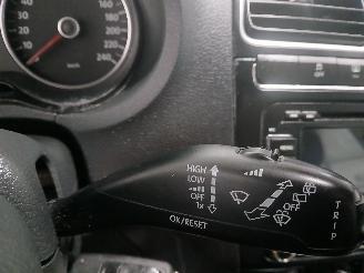 Volkswagen Polo Polo V (6R) Hatchback 1.2 TDI 12V BlueMotion (CFWA(Euro 5)) [55kW]  (1=
0-2009/05-2014) picture 16