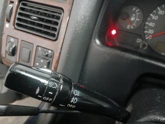 Toyota Avensis Avensis (T22) Sedan 1.8 16V VVT-i (1ZZFE) [95kW]  (10-2000/02-2003) picture 14