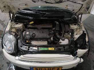 Mini Mini Mini (R56) Hatchback 1.6 16V One (N16-B16A) [72kW]  (03-2010/11-2013) picture 24