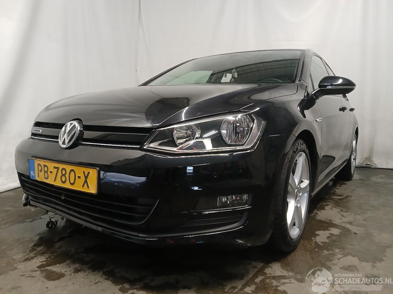Volkswagen Golf Golf VII (AUA) Hatchback 1.0 TSI 12V BlueMotion (CHZD) [85kW]  (05-201=
5/08-2020)