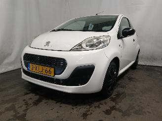 krockskadad bil auto Peugeot 107 107 Hatchback 1.0 12V (384F(1KR)) [50kW]  (06-2005/05-2014) 2013/6