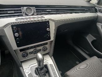 Volkswagen Passat Passat Variant (3G5) Combi 1.5 TSI 16V (DADA) [110kW]  (08-2018/03-202=
4) picture 15