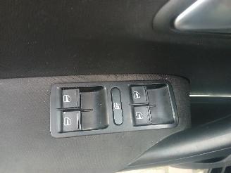 Volkswagen Polo Polo V (6R) Hatchback 1.2 TDI 12V BlueMotion (CFWA(Euro 5)) [55kW]  (1=
0-2009/05-2014) picture 13