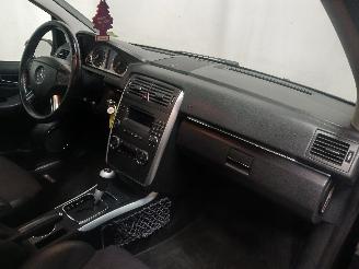 Mercedes B-klasse B (W245) Hatchback 2.0 B-200 16V Turbo (M266.980) [142kW]  (03-2005/11=
-2011) picture 8