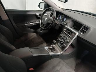 Volvo V-60 V60 I (FW/GW) Combi 1.6 T3 16V (B4164T3(Euro 5)) [110kW]  (09-2010/12-=
2015) picture 9