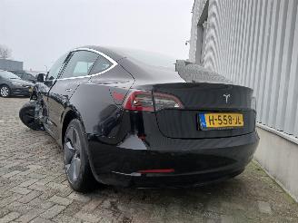Tesla Model 3 Model 3 Sedan Long Range AWD 75 kWh (3D5) [258kW]  (06-2018/...) picture 5