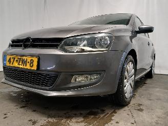 krockskadad bil auto Volkswagen Polo Polo V (6R) Hatchback 1.2 TSI (CBZC(Euro 5)) [66kW]  (05-2011/05-2014)= 2013/1