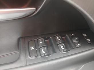 Volvo V-70 V70 (BW) Combi 2.0 D 16V (D4204T(Euro 3)) [100kW]  (10-2007/12-2015) picture 12